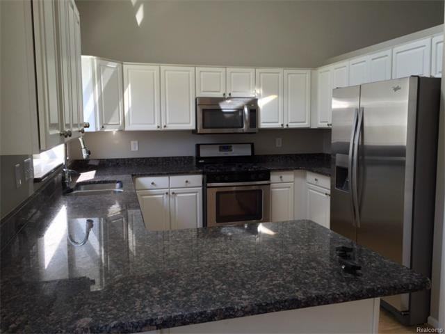 46 Eagle Ridge Rd - Photo 3 of 11