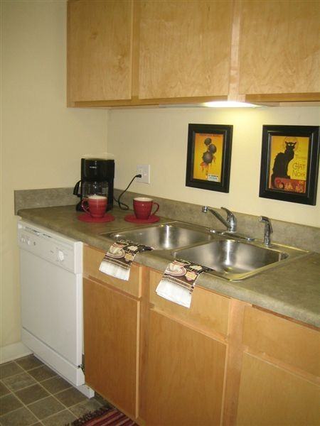 Fairway Meadows Apartments I and II - Photo 2 of 13