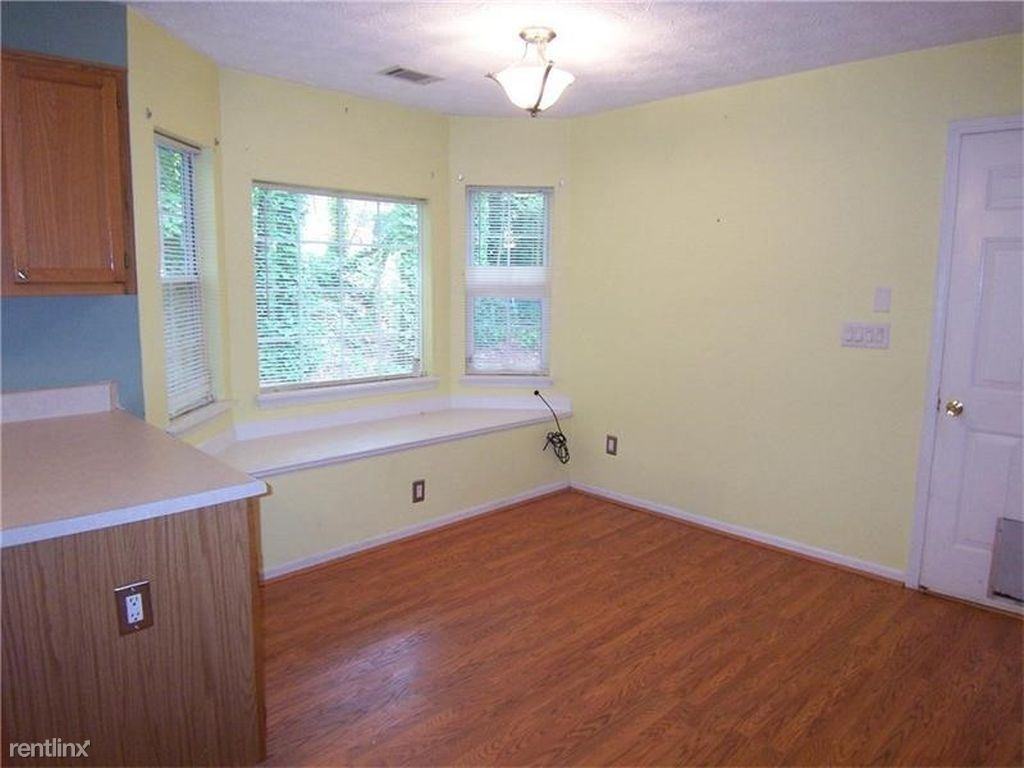 5784 Shoal Creek Dr - Photo 3 of 16