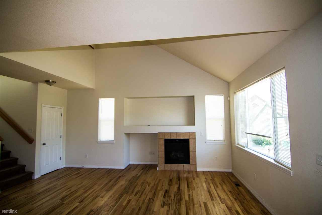 2214 Trestle Rd - Photo 2 of 11