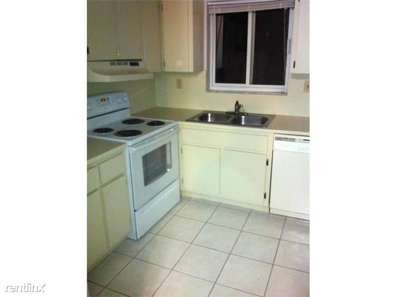 2828 Coconut Ave - Photo 2 of 8