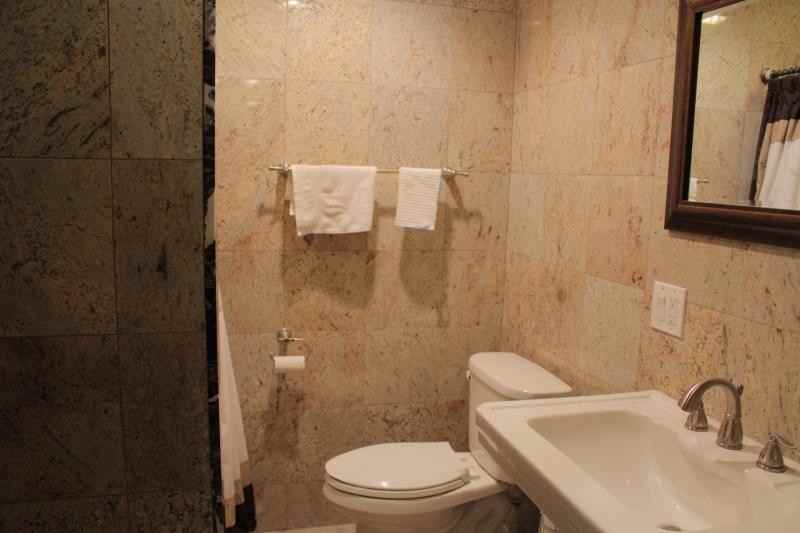 127 Sutherland Rd #A - Photo 3 of 22