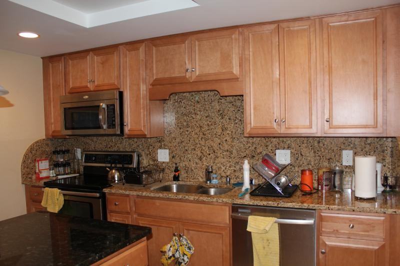 127 Sutherland Rd #A - Photo 2 of 22