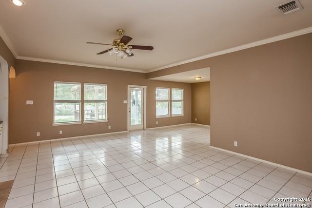 16904 Vista Bluff Dr - Photo 3 of 25