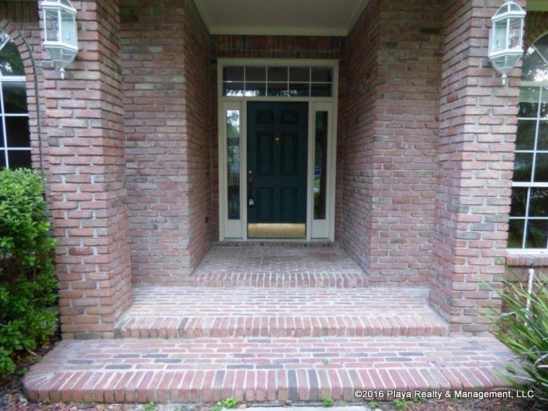 1802 Providence Hollow Ln - Photo 3 of 15