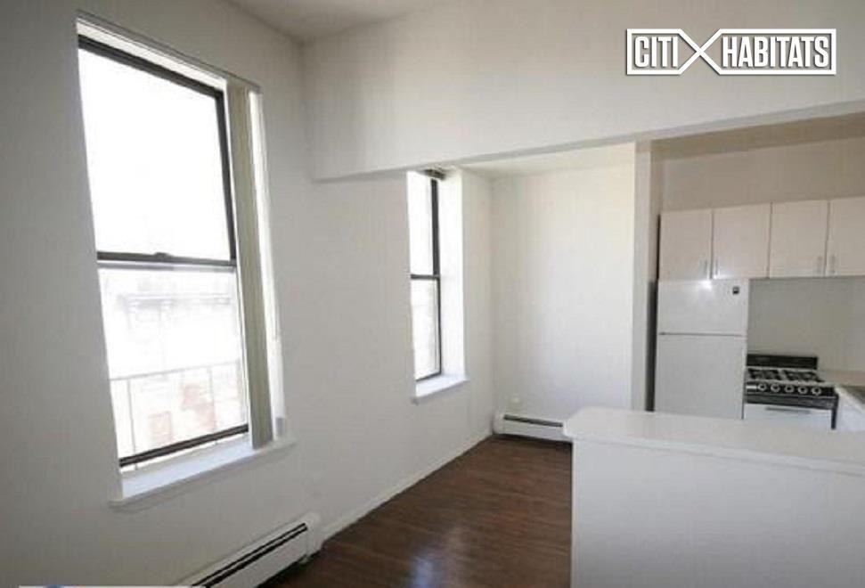E 25th St #1C