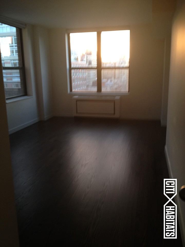 W 87th St #11D - Photo 2 of 8
