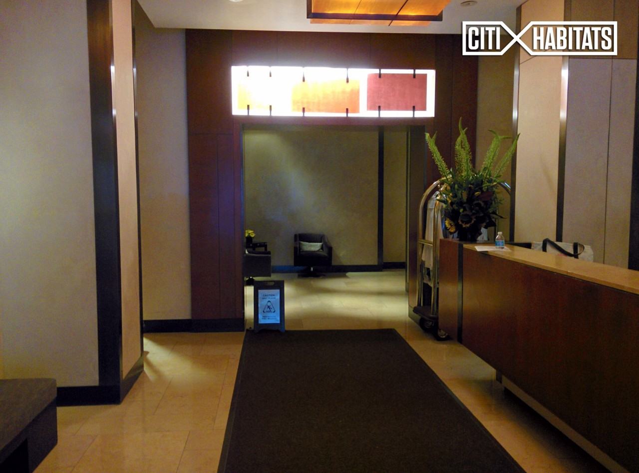 W 87th St #11D - Photo 3 of 8