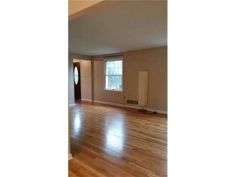 3812 Edinburg Dr - Photo 3 of 24