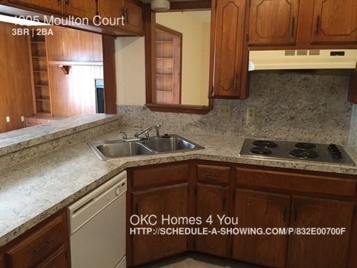 1905 N Moulton Ct - Photo 3 of 9