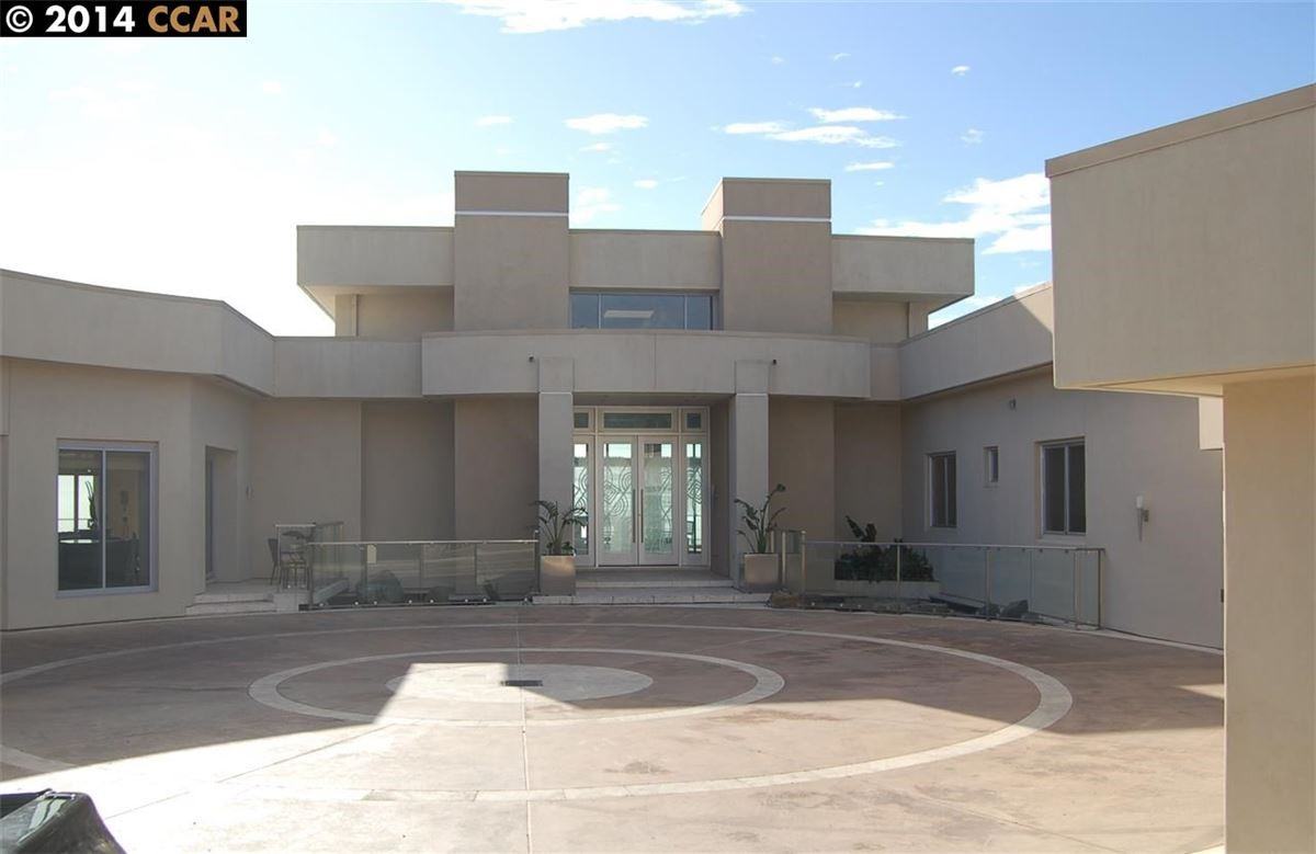 13367 Campus Dr, Oakland, CA 94619 5 Bedroom Apartment for Rent