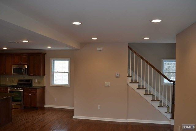 595 S Broad St - Photo 3 of 12