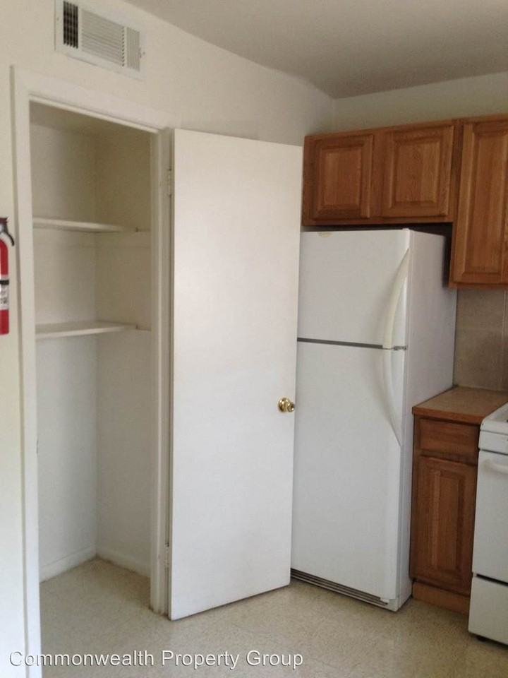 8 Pollux Circle East - Photo 2 of 9