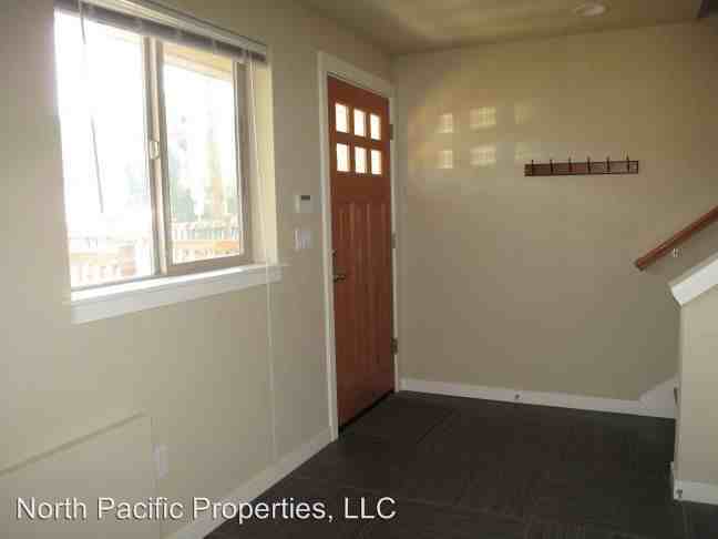 8505B 17th Ave NW - Photo 2 of 22