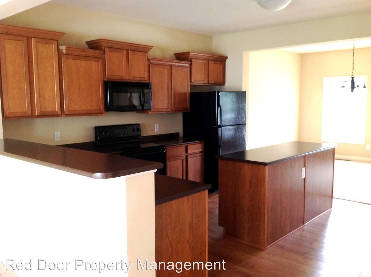 6544 W 71st St - Photo 3 of 15