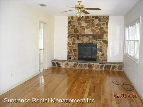 30 Shalimar Dr - Photo 3 of 9