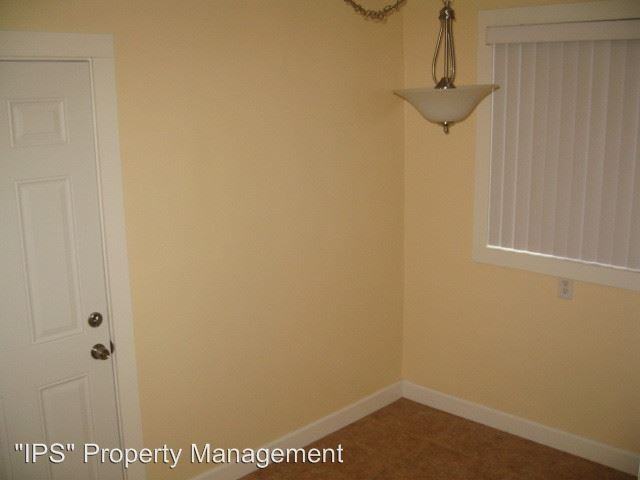 13940 W Whitesbridge Ave - Photo 3 of 12