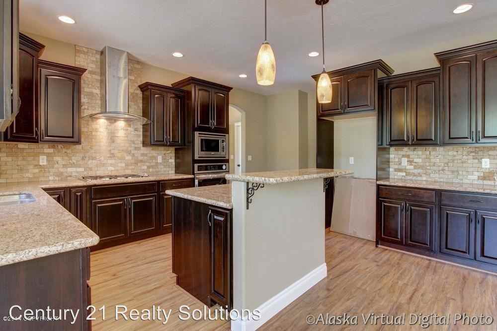 2896 N Wards Dr - Photo 3 of 12