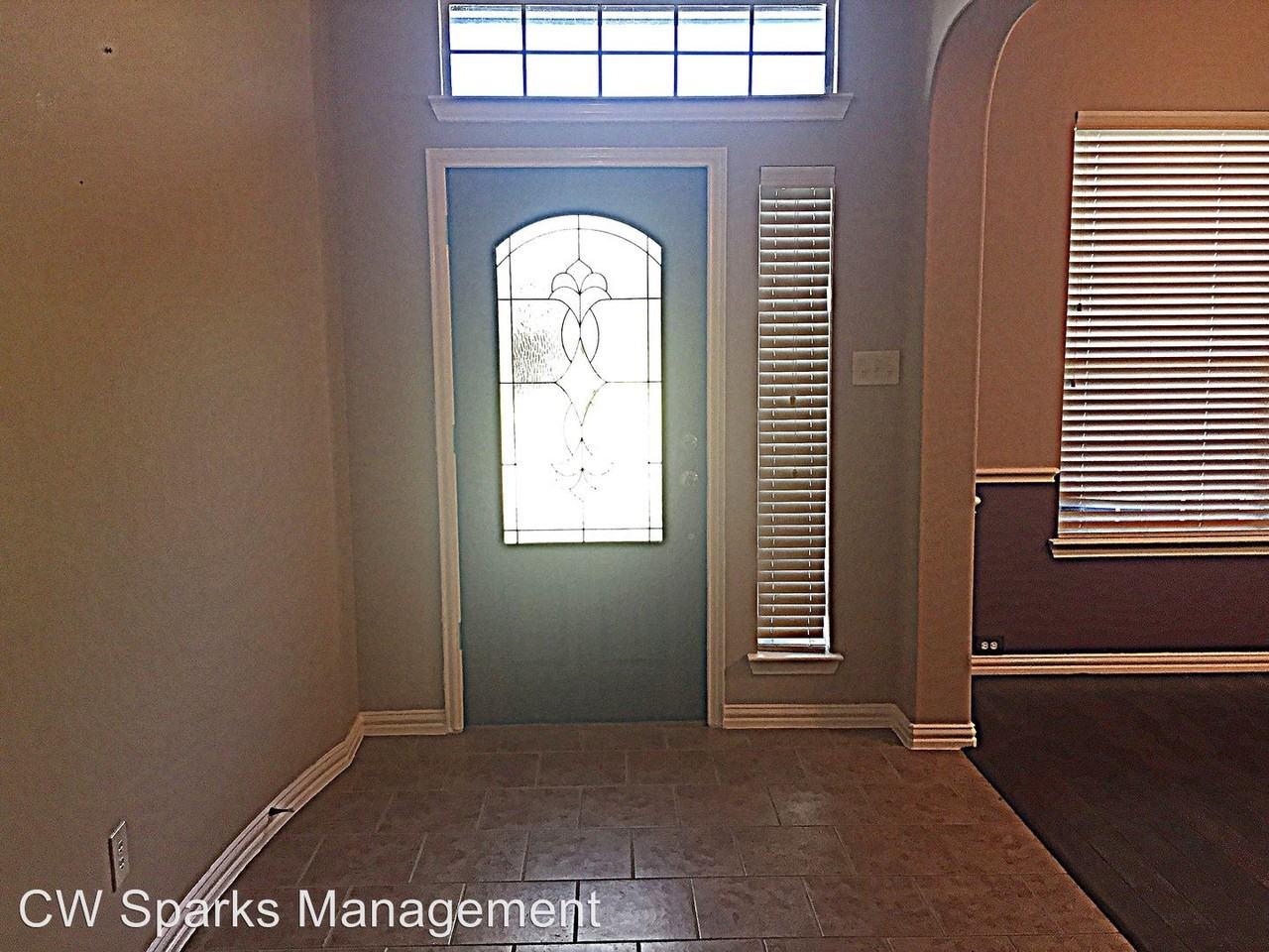 736 Red Elm Ln - Photo 3 of 36