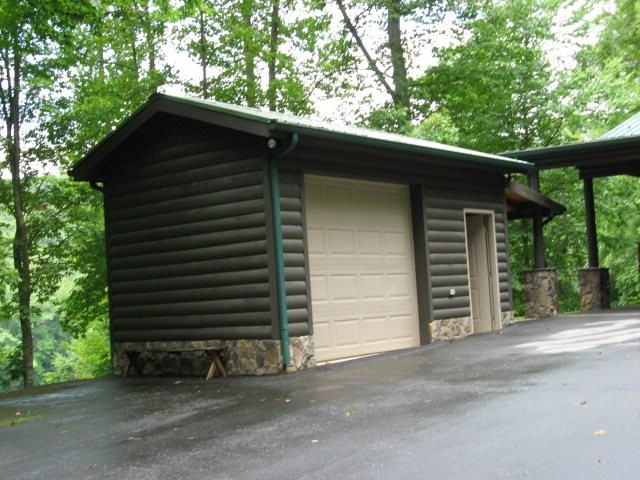 2176 Horton Hill Road - Photo 2 of 9