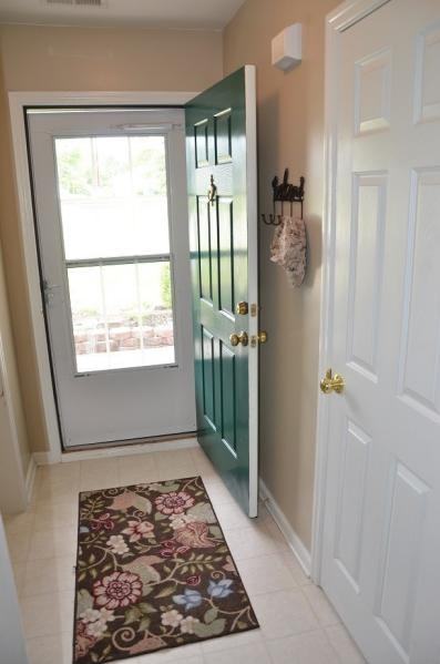 106 Skipping Stone Lane - Photo 2 of 17