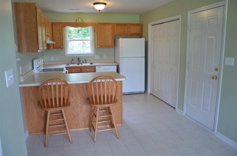 106 Skipping Stone Lane - Photo 3 of 17