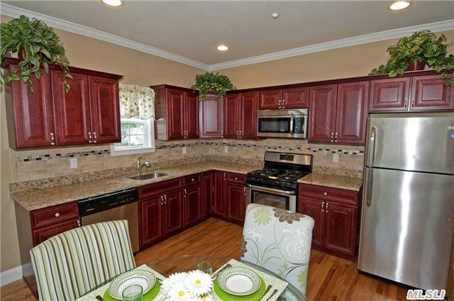 3025 Sunrise Hwy - Photo 2 of 9