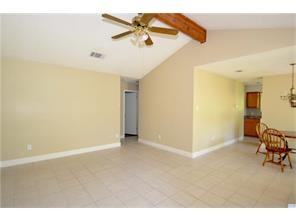 1213 Conway Dr - Photo 3 of 31