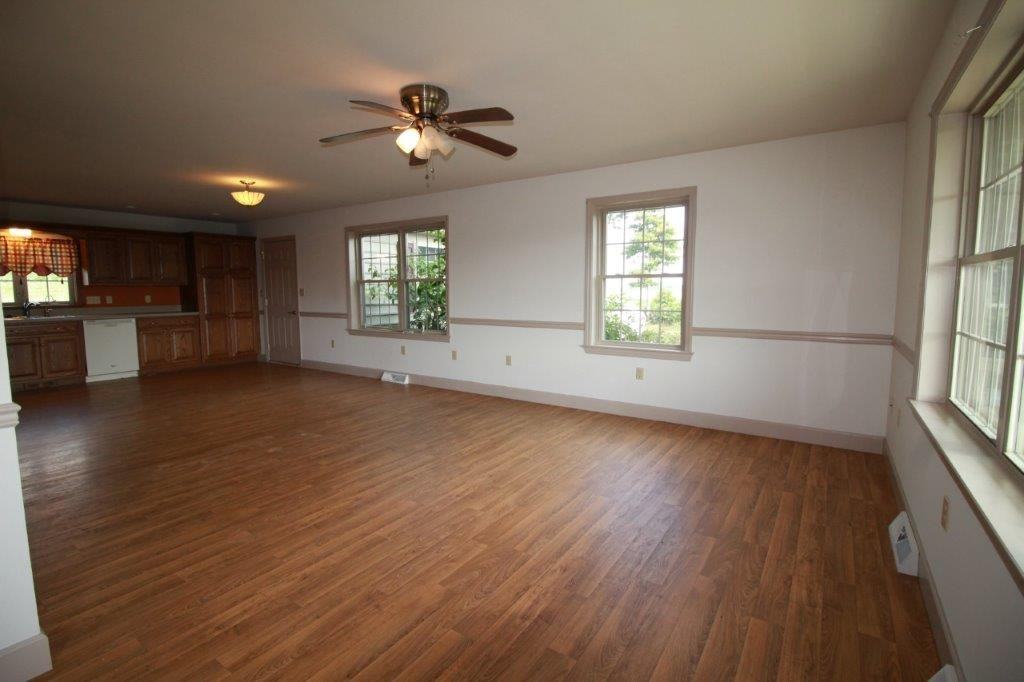 89 Highland Rd - Photo 2 of 11