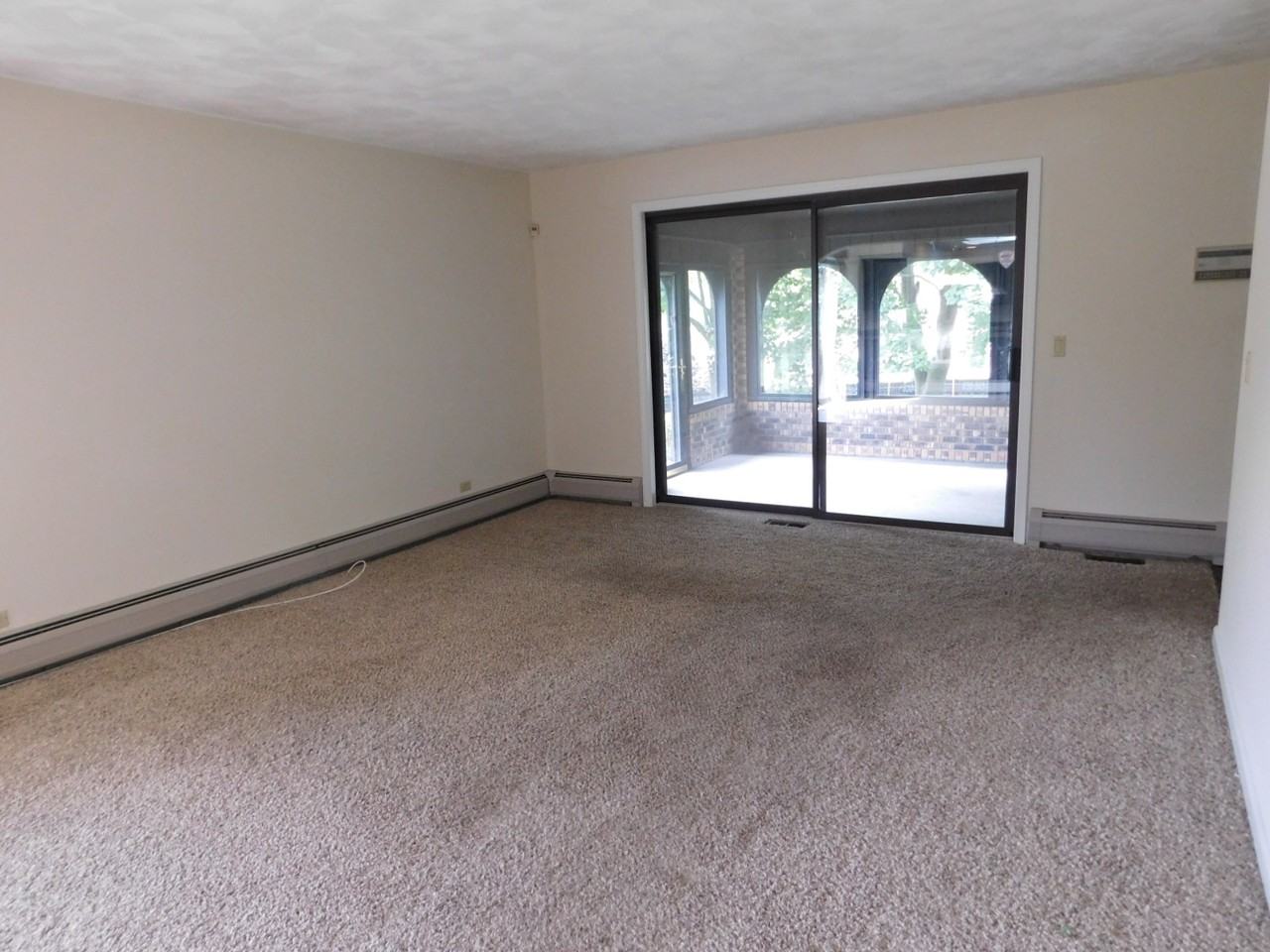 57 Flint Dr - Photo 2 of 19