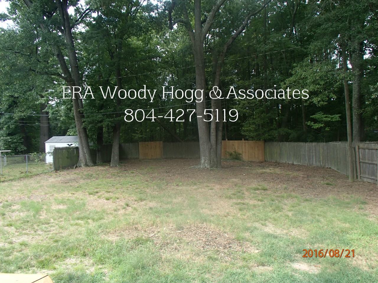 1112 Floral Ave - Photo 3 of 3