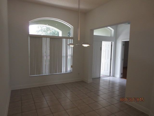 1220 Shagrock Ct - Photo 2 of 4