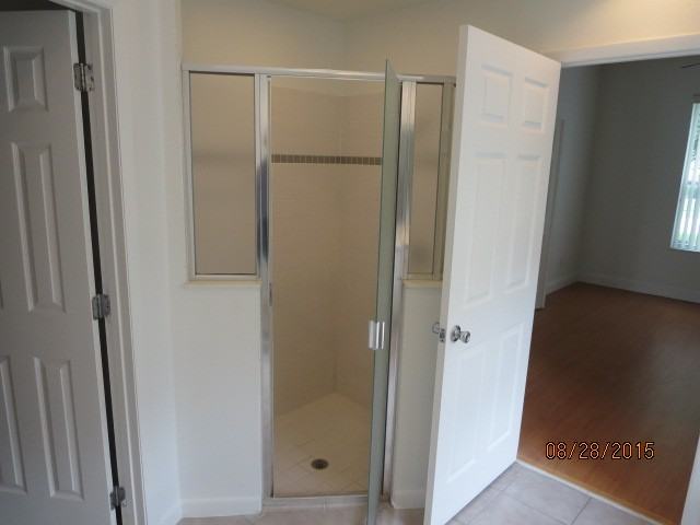 1220 Shagrock Ct - Photo 3 of 4