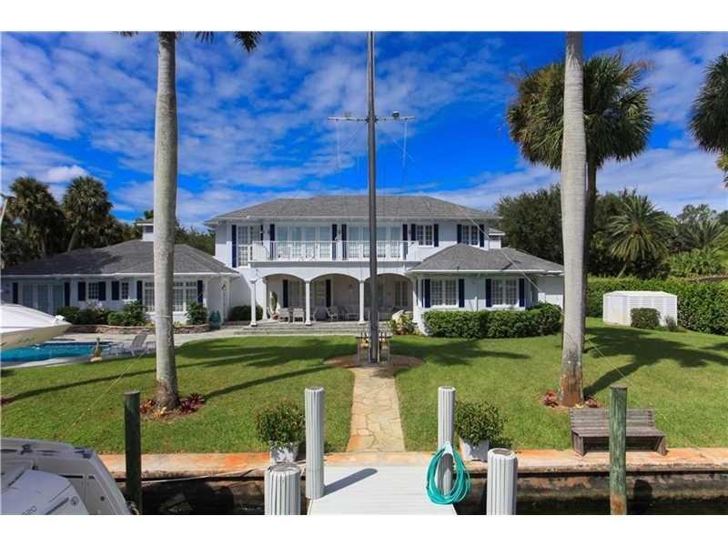 1520 SW 15th Ave - Photo 3 of 17