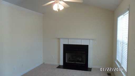 138 Lily Crossing - Photo 3 of 16