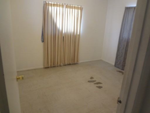321 W Broadway Ave - Photo 3 of 6