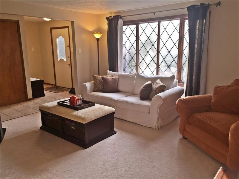 107 Green Forest Dr - Photo 3 of 15