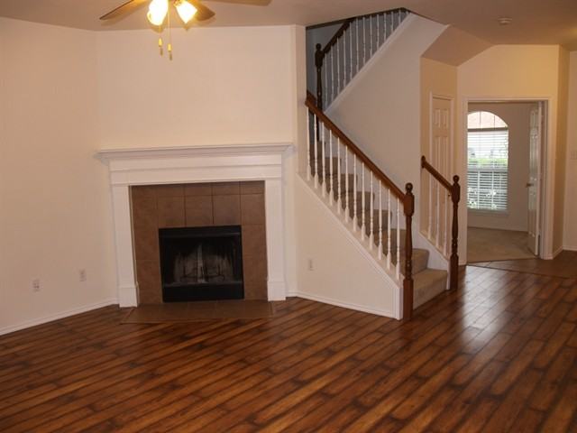 1008 Fredonia Dr - Photo 2 of 11