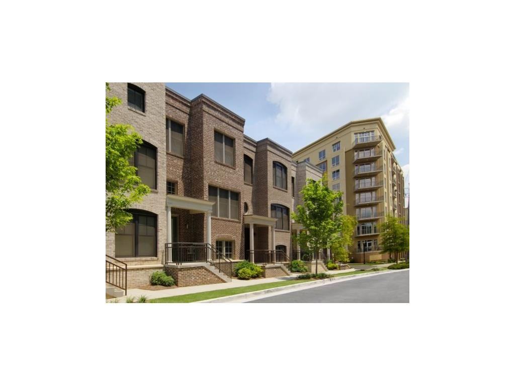 714 Cosmopolitan Dr NE - Photo 2 of 22