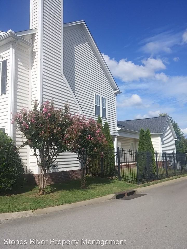 Autumn Glen - Photo 2 of 20