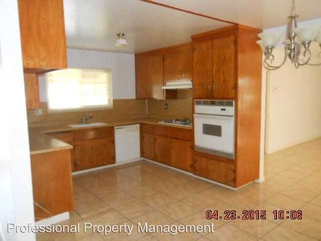 3030 Shane Dr - Photo 3 of 12