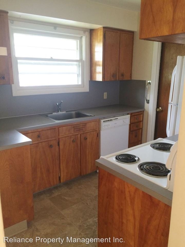 6905 NE 7th Ave - Photo 3 of 7