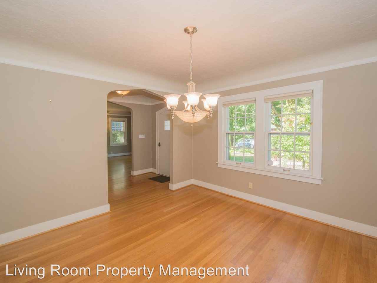 7540 SE 32nd Ave - Photo 3 of 24