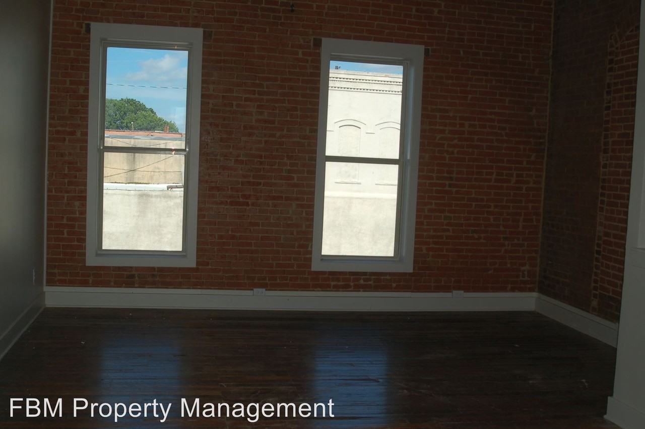 203 N Dallas St - Photo 2 of 10