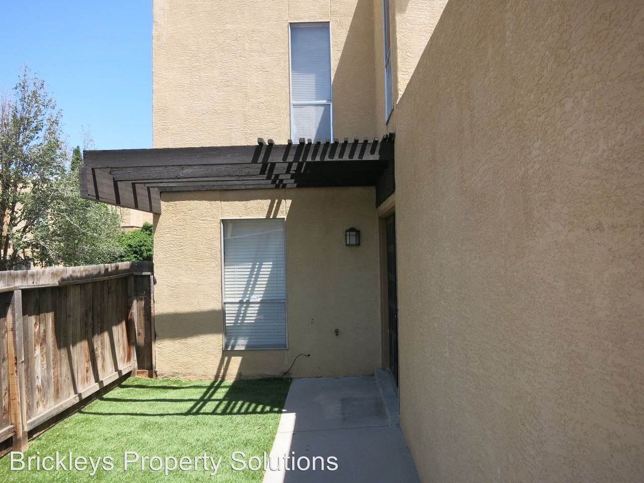 8 Calle Olas Altos NE - Photo 3 of 16