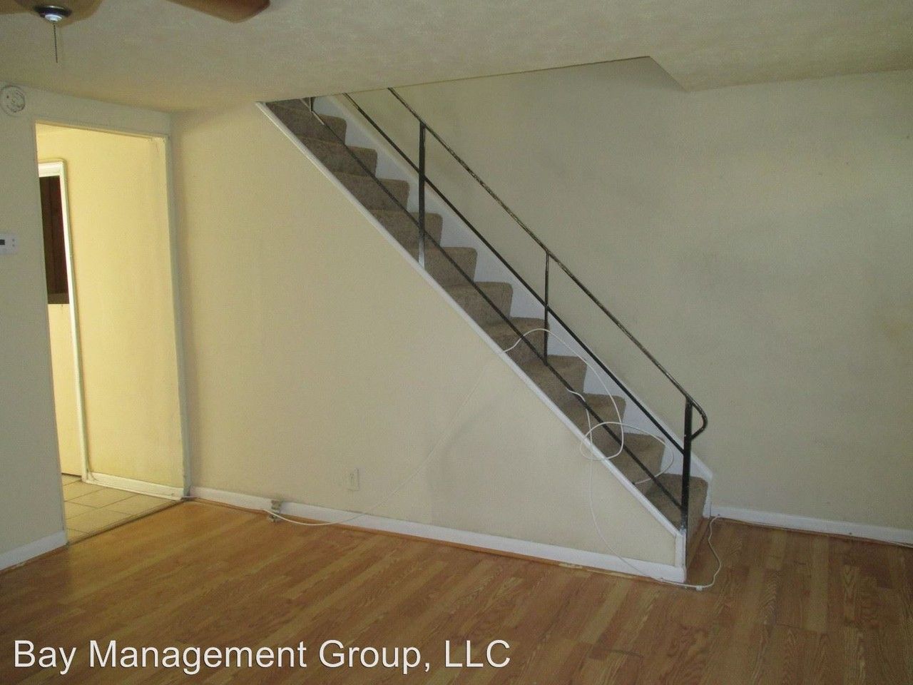 2813 Hinsdale Dr - Photo 3 of 12
