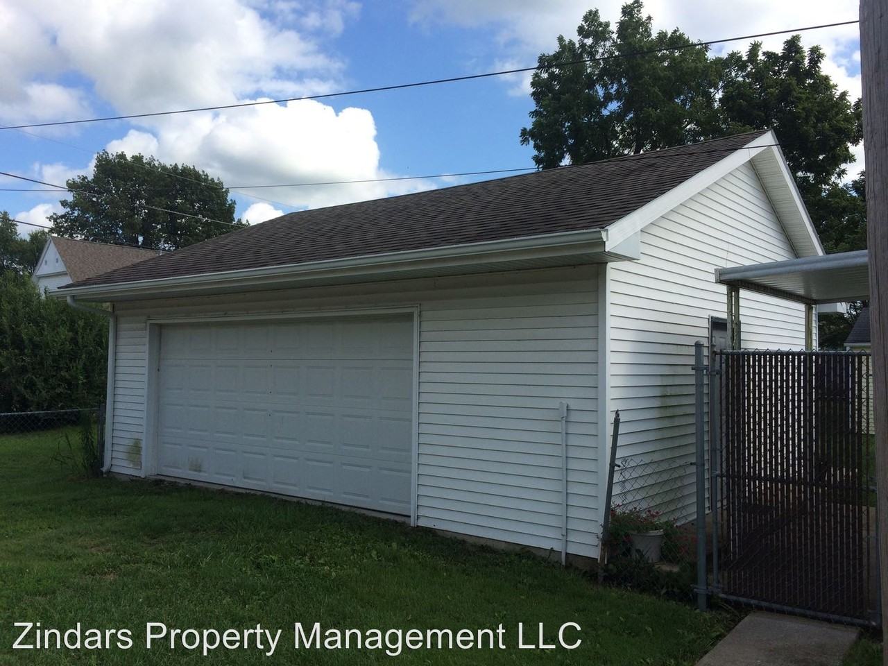 502 N Sandusky St - Photo 3 of 19