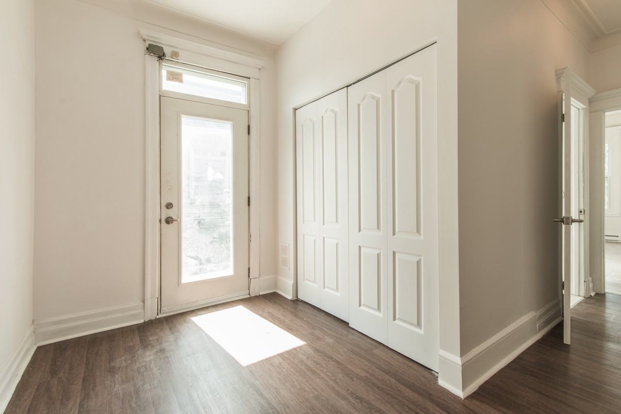 5409 6e Avenue - Photo 2 of 10