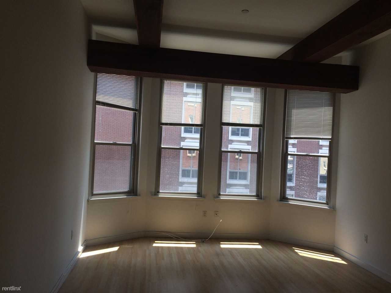 Franklin House - Photo 3 of 6