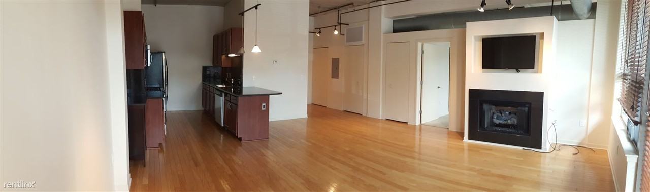 315 2nd St #202 - Photo 3 of 18